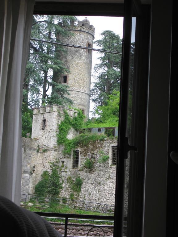 Apartamento Il Sorriso Orvinio Exterior foto